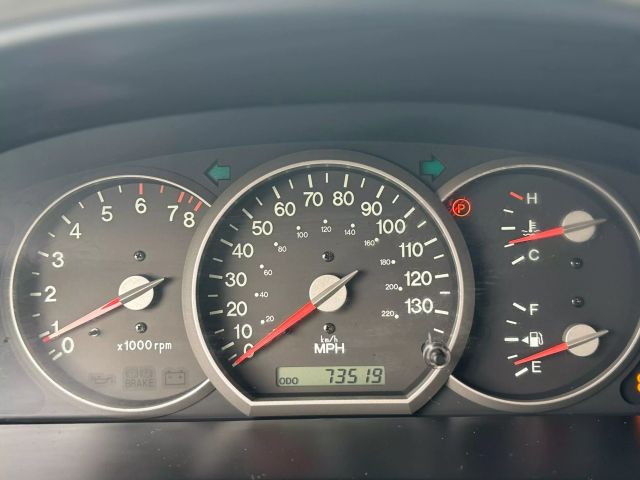 2005 Kia Sedona Ex Minivan 4d - Image 13