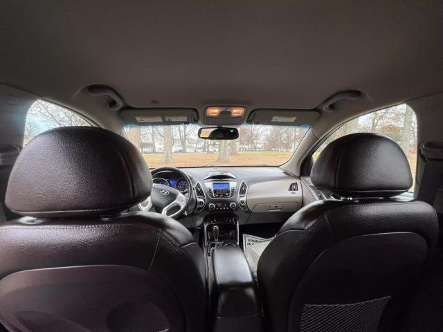 2013 Hyundai Tucson Gls Sport Utility 4d - Image 13