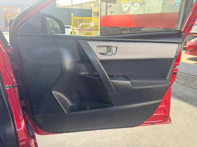 2018 Toyota Corolla - Image 20