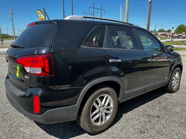2014 Kia Sorento - Image 4
