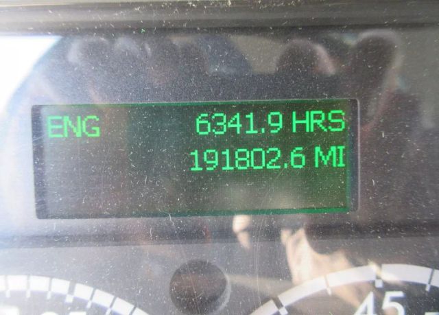 2019 Freightliner M2 106 - Image 14