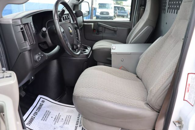 2020 Chevrolet Express 2500 Cargo - Image 10