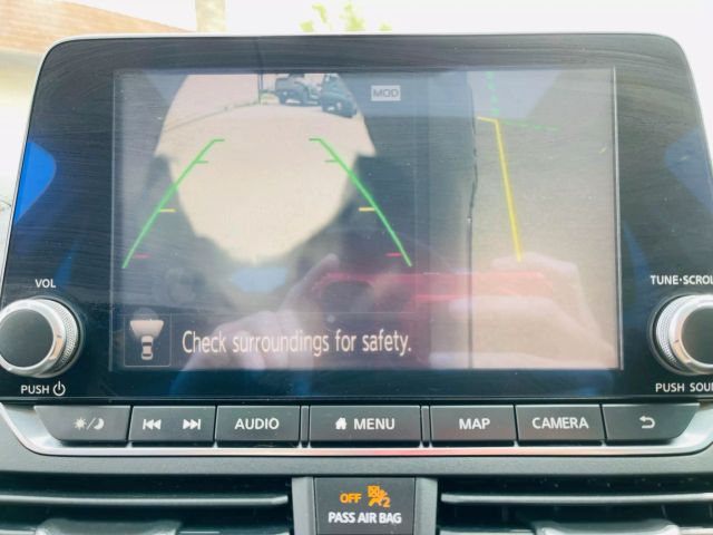2019 Nissan Altima - Image 38