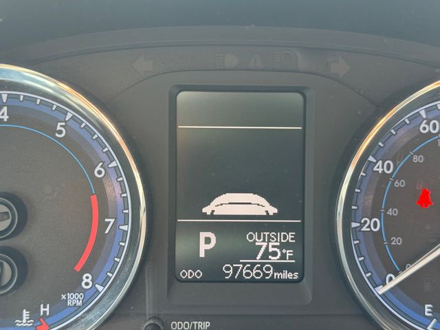 2018 Toyota Corolla - Image 24