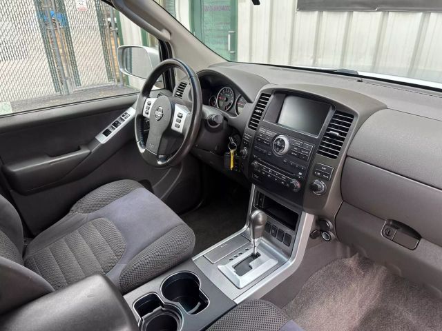 2009 Nissan Pathfinder - Image 18