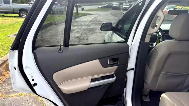 2014 Ford Edge - Image 12