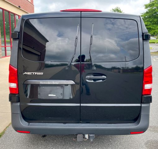 2018 Mercedes-benz Metris Passenger - Image 9