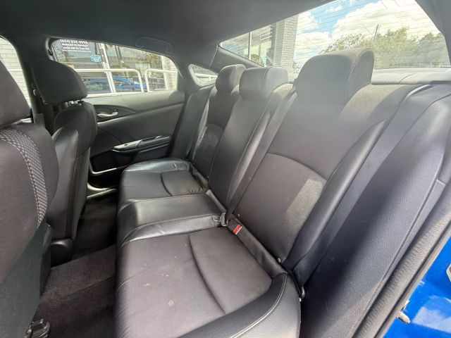 2019 Honda Civic - Image 16