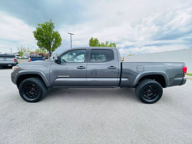 2018 Toyota Tacoma Double Cab - Image 10