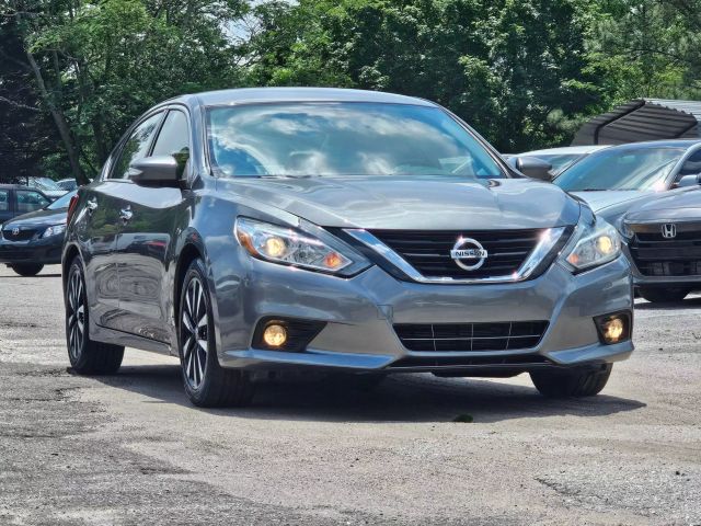 2018 Nissan Altima - Image 3