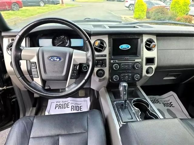 2017 Ford Expedition - Image 10