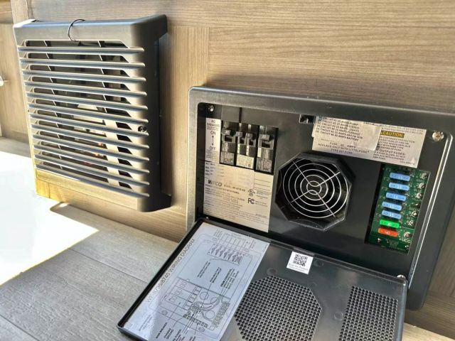 2023 Coachmen Clipper Express - Image 18