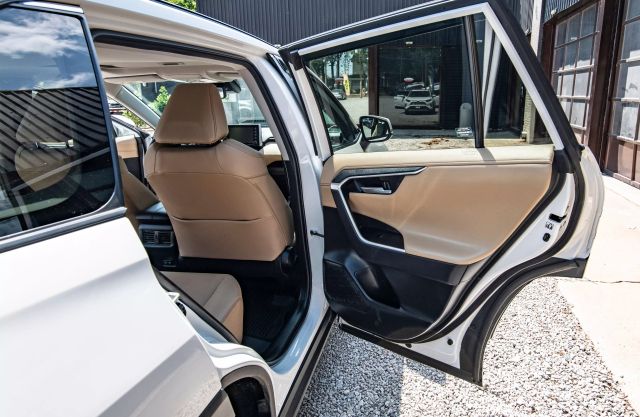 2019 TOYOTA RAV4 SUV WHITE AUTOMATIC - Auto Masters of Carolinas