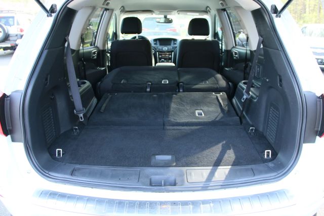 2017 Nissan Pathfinder - Image 19