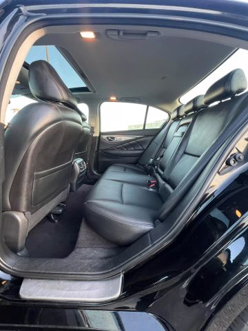 2016 Infiniti Q50 2.0t Premium Sedan 4d - Image 18