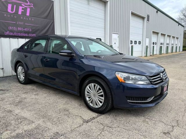 2014 Volkswagen Passat - Image 8