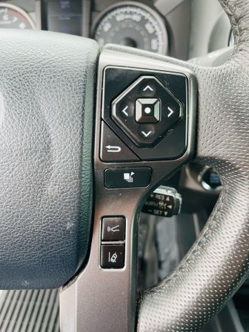 2018 Toyota Tacoma Double Cab - Image 33