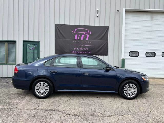 2014 Volkswagen Passat - Image 3