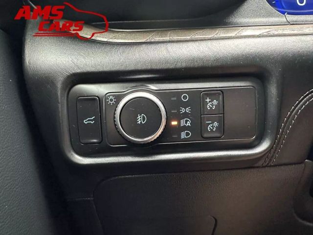 2020 Ford Explorer - Image 31
