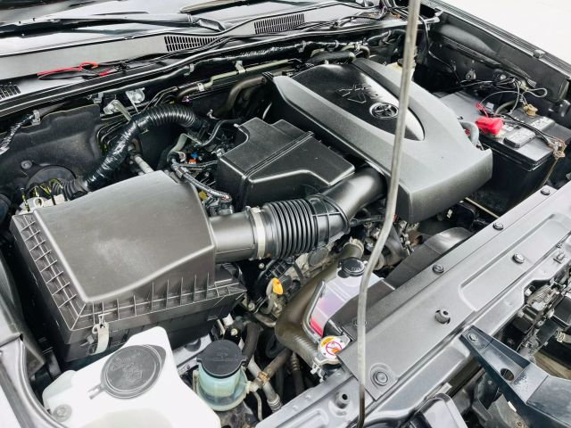 2018 Toyota Tacoma Double Cab - Image 12