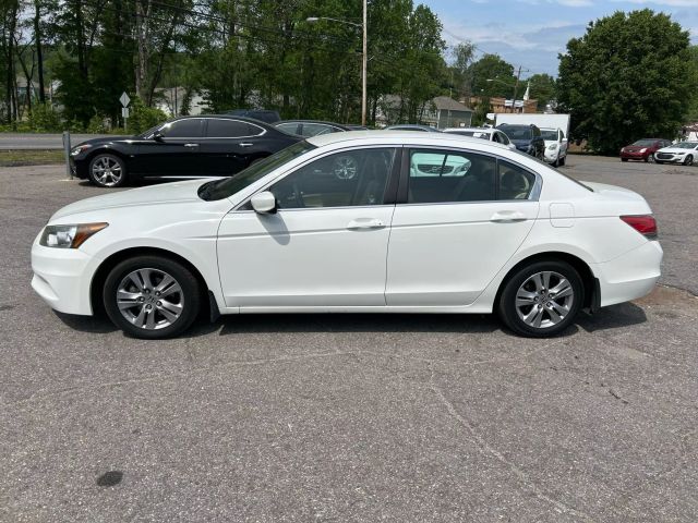 2012 Honda Accord - Image 2