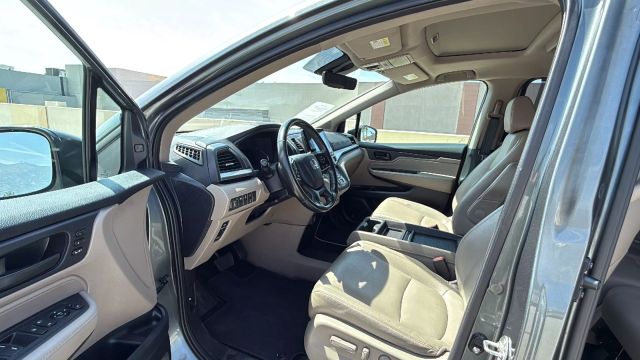 2018 Honda Odyssey - Image 9