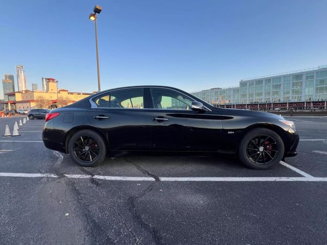 2016 Infiniti Q50 2.0t Premium Sedan 4d - Image 7