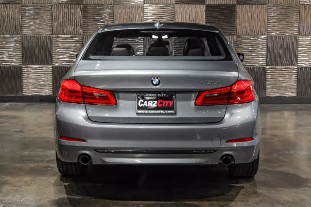 2017 Bmw 5 Series 530i Sedan 4d - Image 9