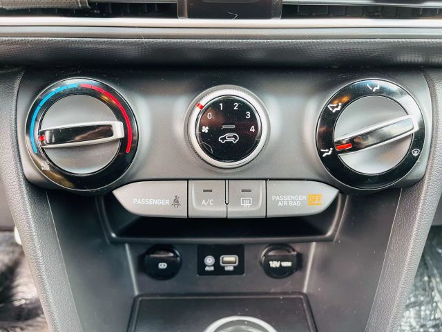 2021 Hyundai Kona - Image 38