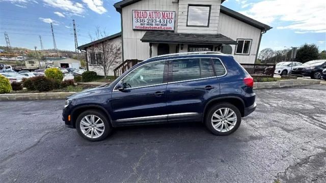 2012 Volkswagen Tiguan - Image 8