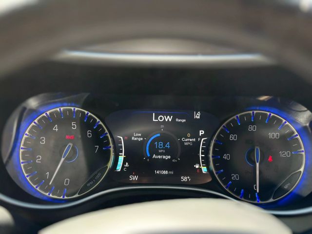 2021 Chrysler Pacifica - Image 4