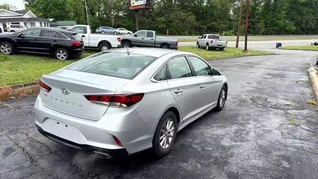2019 Hyundai Sonata - Image 5