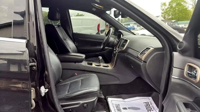2015 Jeep Grand Cherokee - Image 15
