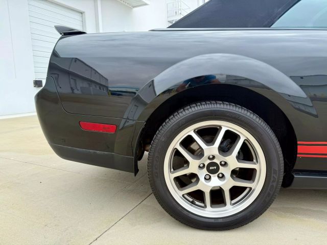 2007 Ford Mustang - Image 13