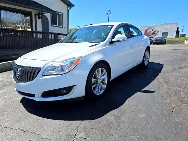 2016 Buick Regal - Image 1