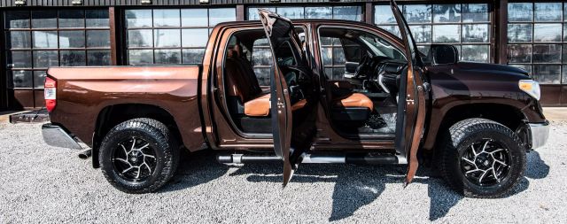 2016 TOYOTA TUNDRA CREWMAX PICKUP BROWN AUTOMATIC - Auto Masters of Carolinas