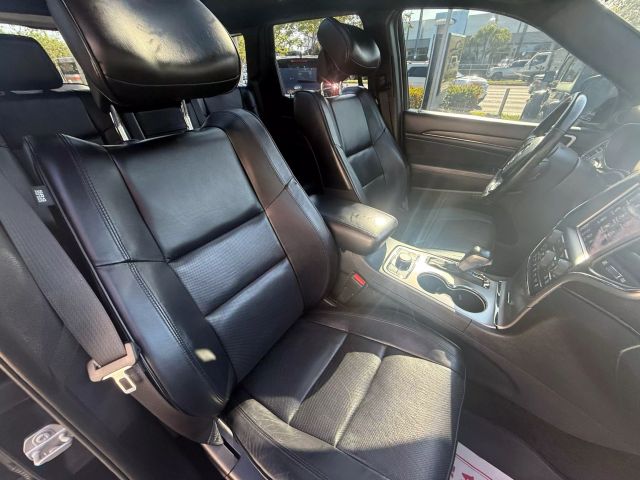 2018 Jeep Grand Cherokee - Image 23