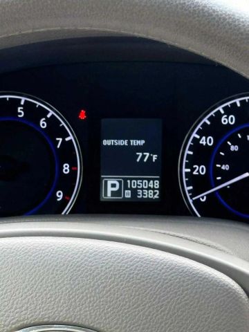 2011 Infiniti G - Image 29