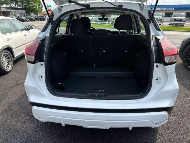2022 Nissan Kicks - Image 8