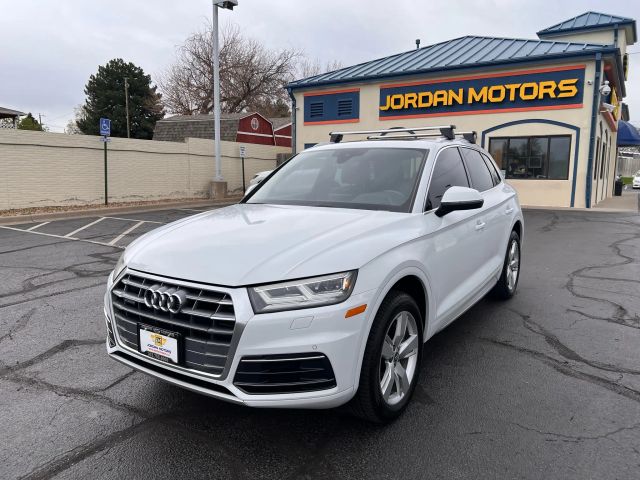 Image 6 of 2019 AUDI Q5