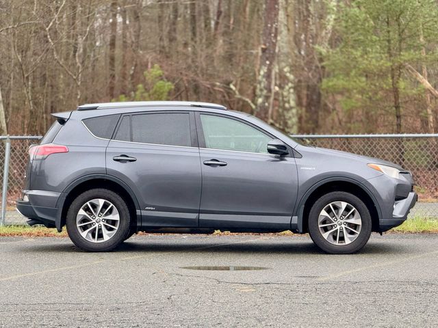 2016 Toyota Rav4 Xle Hybrid Sport Utility 4d - Image 4