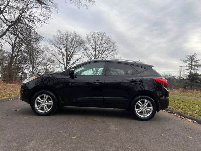 2013 Hyundai Tucson Gls Sport Utility 4d - Image 4