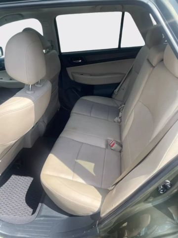 2015 Subaru Outback - Image 9