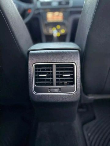 2014 Volkswagen Passat - Image 24