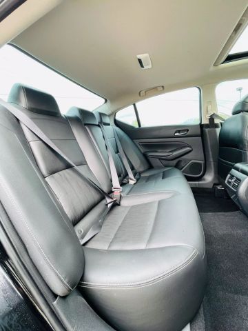 2019 Nissan Altima - Image 22