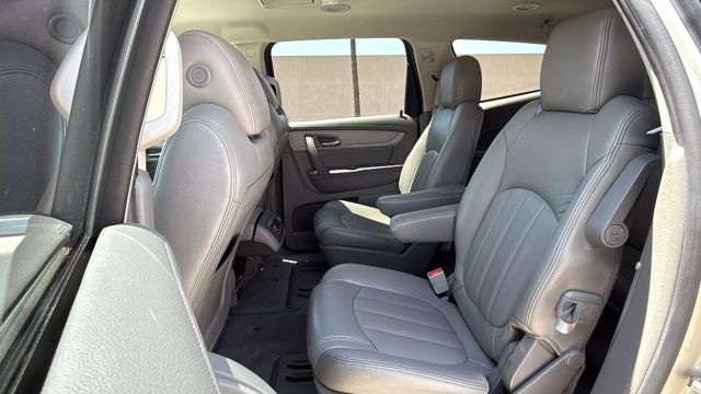 2017 Chevrolet Traverse - Image 14