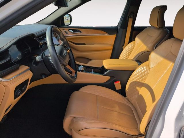 2022 Jeep Grand Cherokee - Image 9