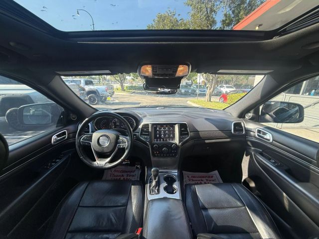 2018 Jeep Grand Cherokee - Image 18