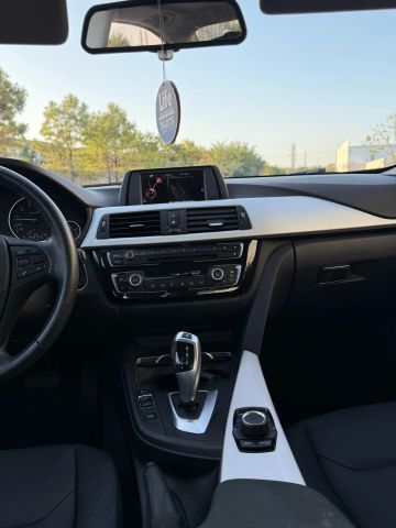 2017 Bmw 3 Series - Image 15
