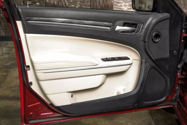 2020 Chrysler 300 300 Touring L Sedan 4d - Image 34